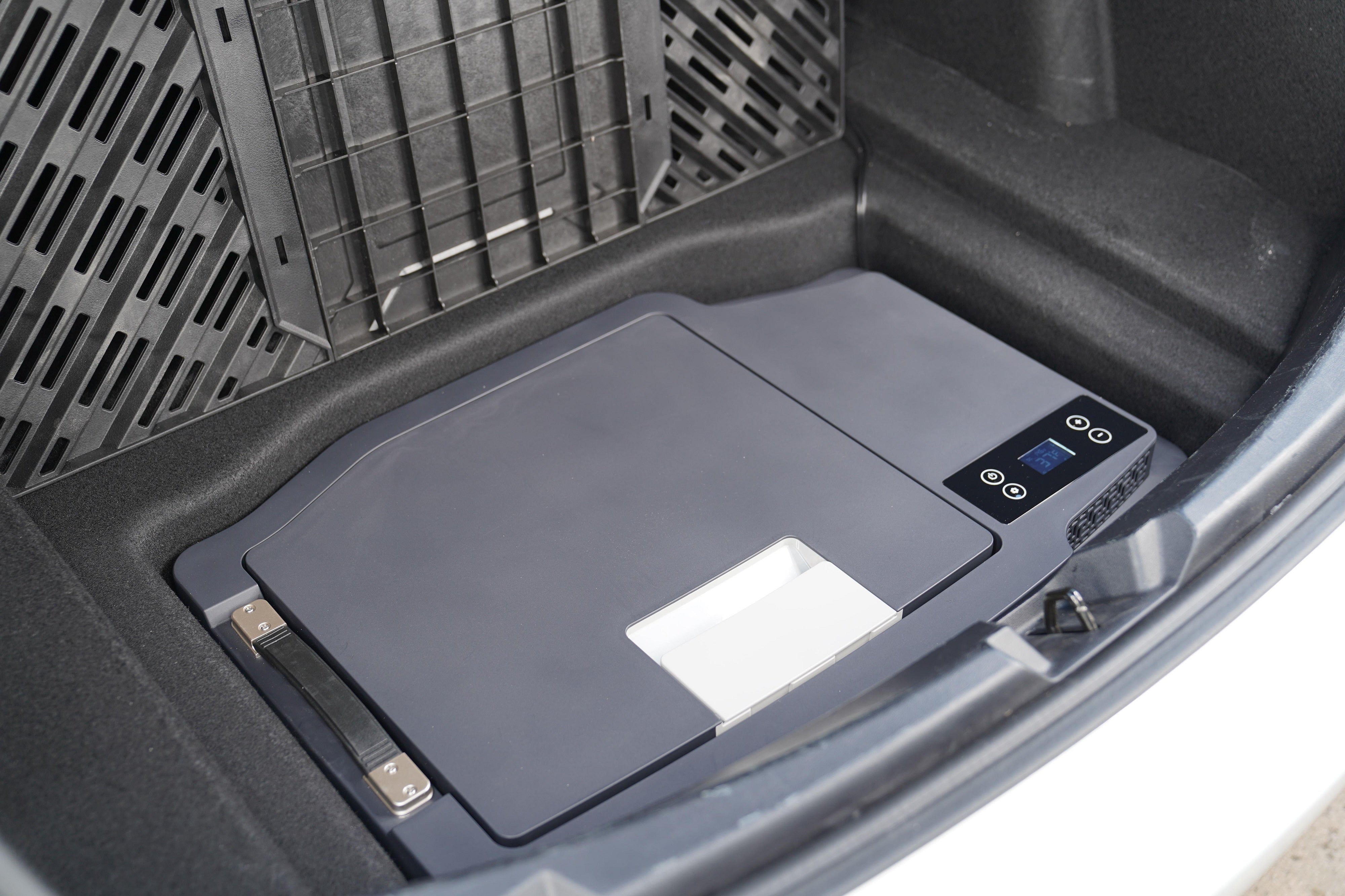 Tesla 3 12v outlet discount